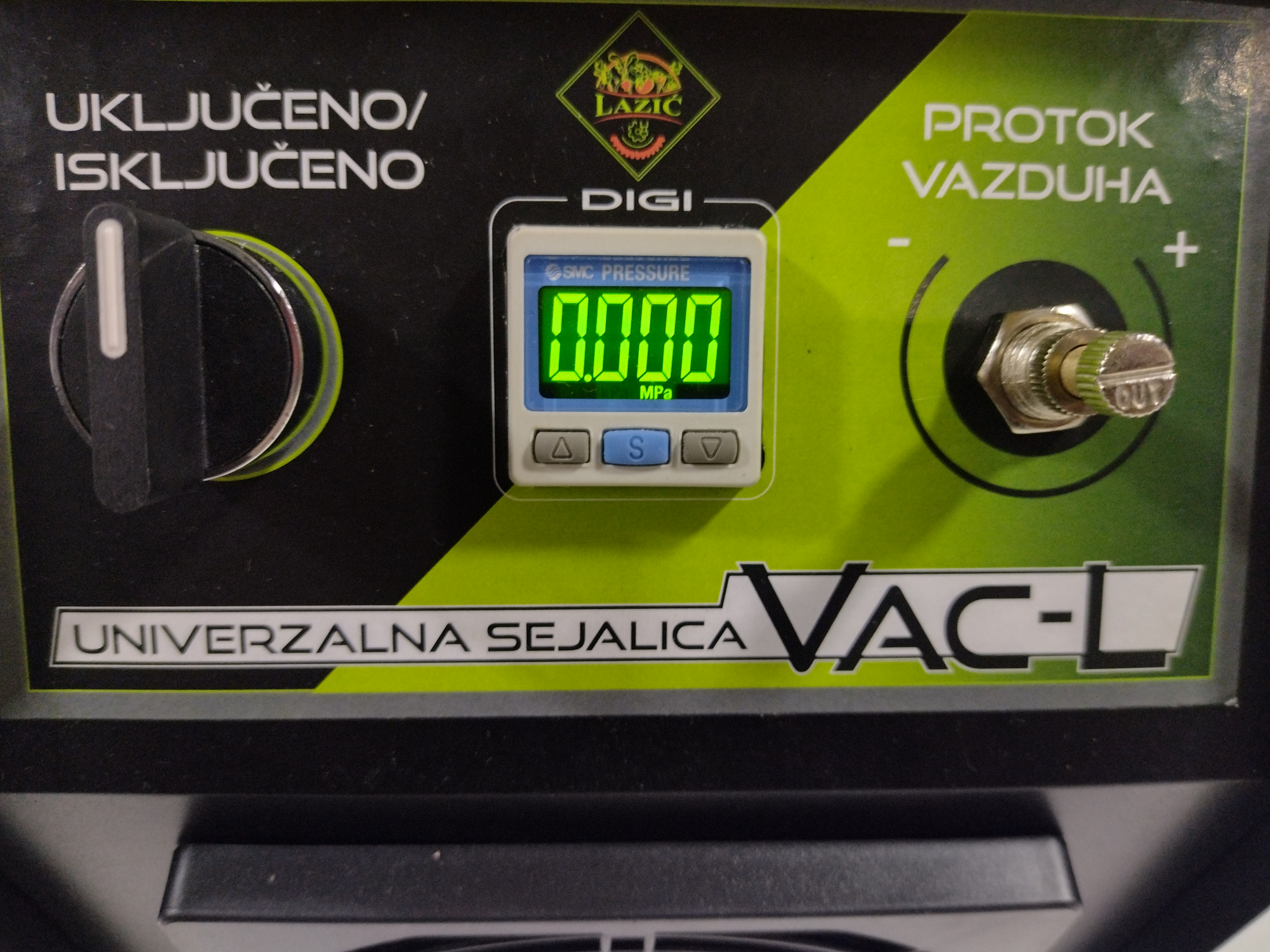 VAC-L Digi univerzalna sejalica za povrće